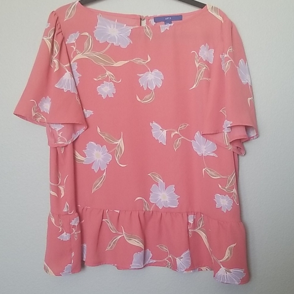 Apt. 9 XXL Girly Romantic Spring floral peplum short sleeve top - Picture 2 of 9